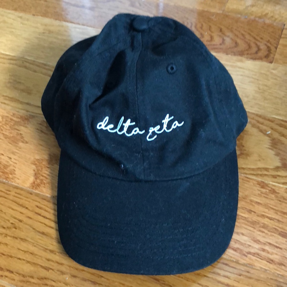 delta zeta hat